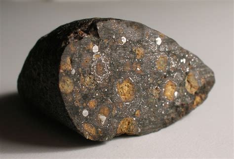 what are chondrites made of.